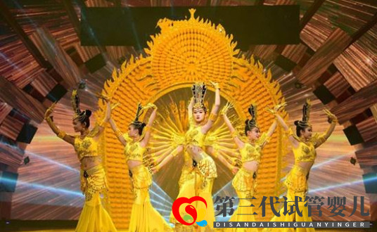 關(guān)曉彤舞蹈侵權(quán)，高齡試管生個小寶貝你還會讓她學舞蹈嗎？(圖2)
